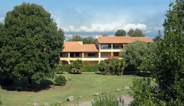 4-room apartment 100 meters from the sandy beach. Air conditioning