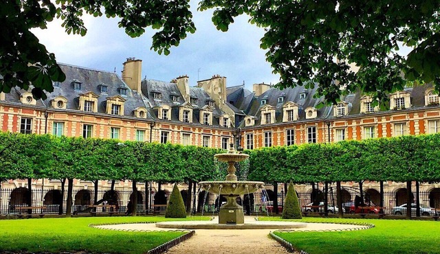 550SQM RESIDENCE-THE PERFECT PARIS GETAWAY WITH PVT TERRACE, HOME CINEMA &HAMMAM