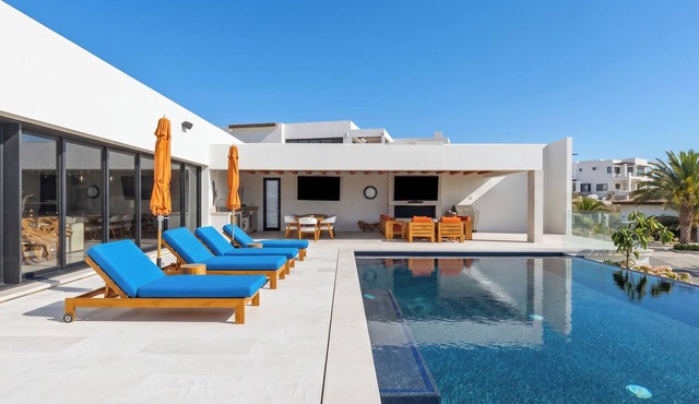 5BR Oceanview Villa-Private Pool Near St. Regis