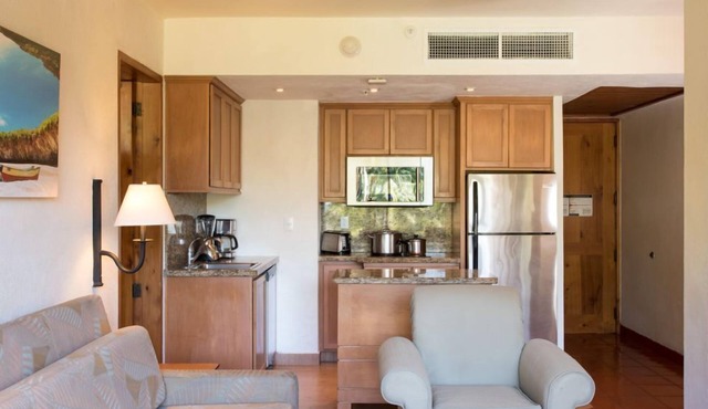 A Love Nest in Puerto Vallarta – 2BR Condo with Pool & Gym