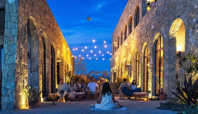 Acueducto Baja · Luxury Villa · Cerritos Beach, El Pescadero · Sleeps 14