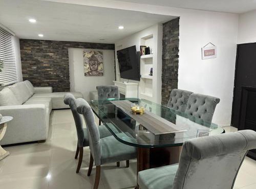 Alojamiento de lujo con 2 habitaciones y piscina