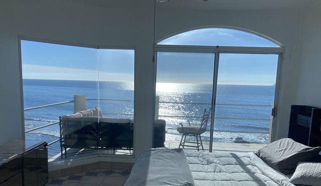 Amazing Ocean front 3 bedroom 2 full bath