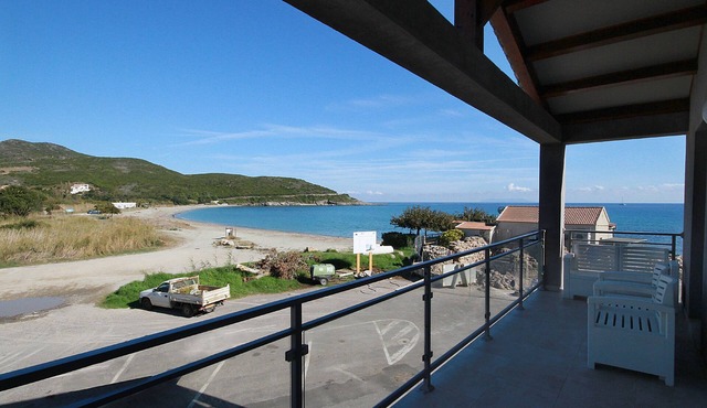 Apartment for 4 people including 3 adults