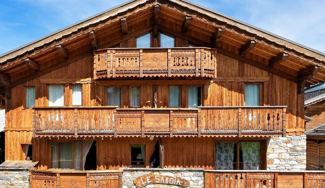 Apartment "Les Dolomites" with Mountain View, Private Terrace and Wi-Fi