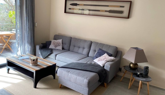 Appartement 2 Chambres Dans Résidence Calme et Paisible Toujours Ensoleillé !