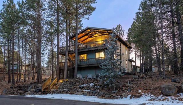 Arcade Cabin with Forest Views & Hot Tub