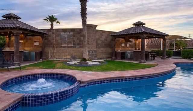 Arroyos Living Cedro | Family Stay Near Consulate