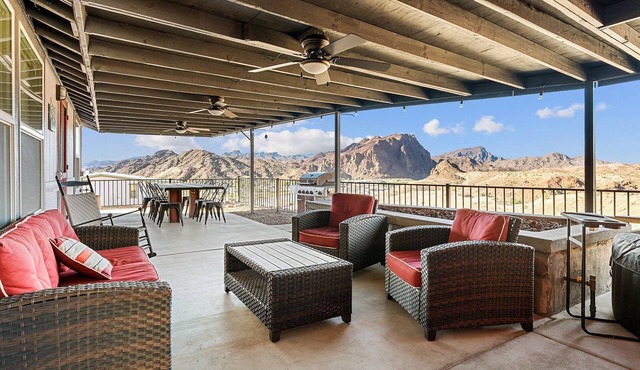 Bayview Beauty! Private River access and mountain views!