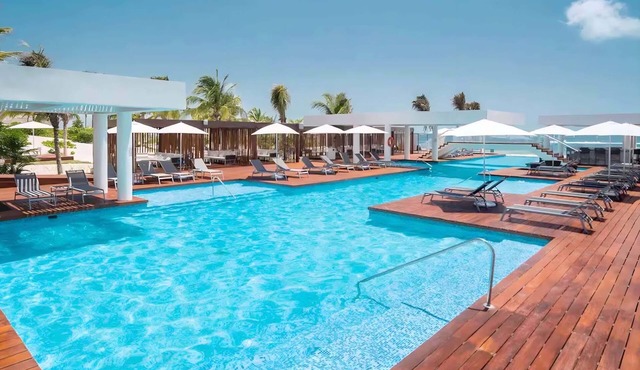Beach Access, Pools & Gym in La Amada Residences