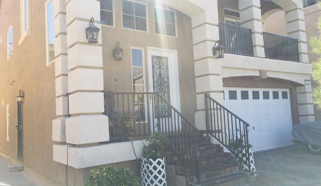 BEAUTIFUL 1100 SQ , 2TH FLOOR FURNISHED HOUSE , WITH A CENTRAL BEST NEW LOCATION