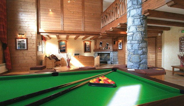 Beautiful apartment for 6 guests with WIFI, pool, TV, terrace and pets allowed