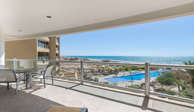 Beautiful Beach front Condo at Luna Blanca