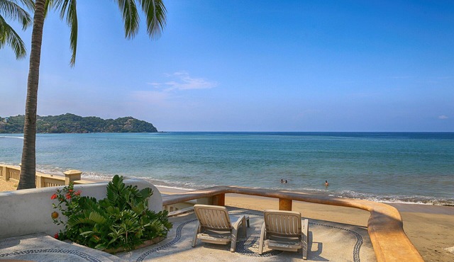 Beautiful Sayulita Boho Villa- Beachfront Location