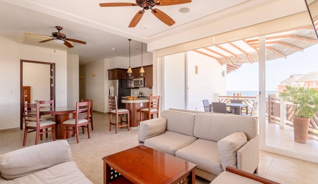 Beautiful top floor Two Bedroom Oceanview