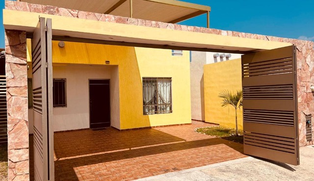 Bonita Casa Vacacional. Punto medio entre ciudad y playa
