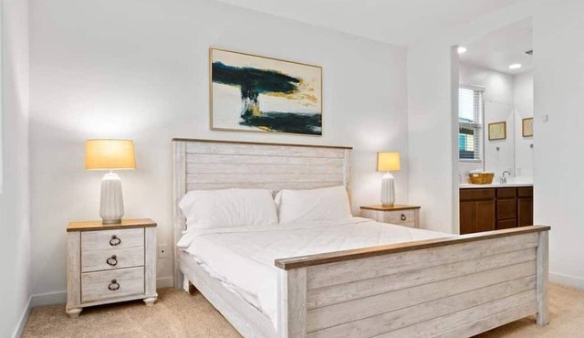 Brand New 3 bedroom right by Westgate in Glendale