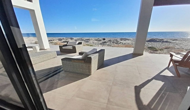 Brand New Beautiful House La Brisas
