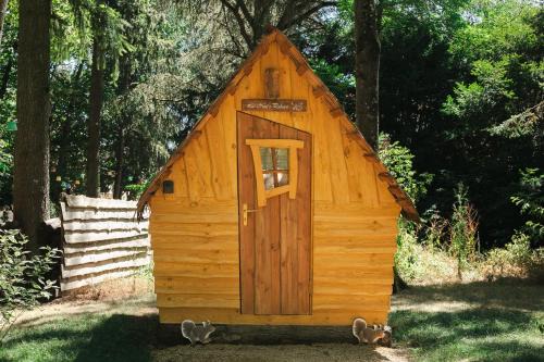 Cabane Nuts palace