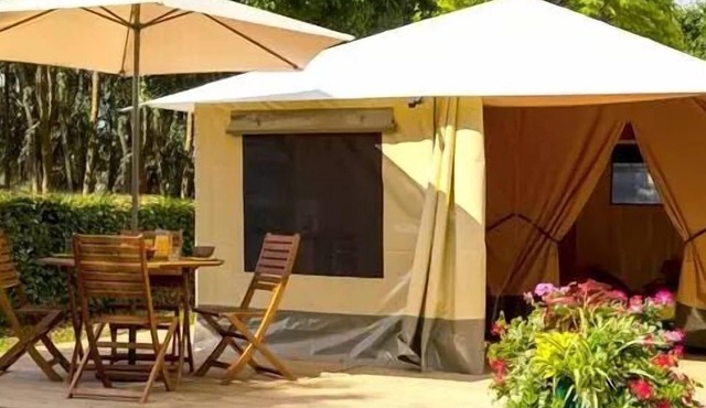 Camping les Calquieres* - Canvas bungalow 3 rooms 4 people Without sanitary facilities