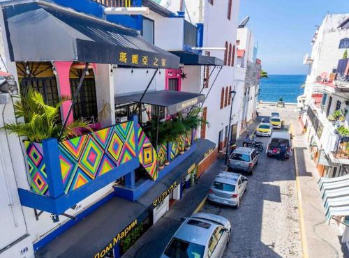 CASA MARÍA MALECÓN