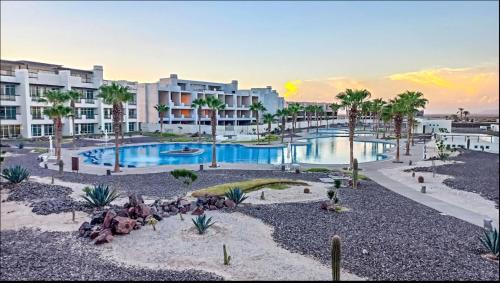 Casa Mccraren Torre 3-302 at Mayan Lakes