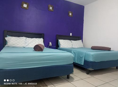 Casa sencilla, primer piso bien ubicada