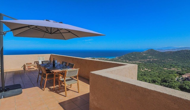 Casa U Scogliu Villa Sea View in the heart of the village
