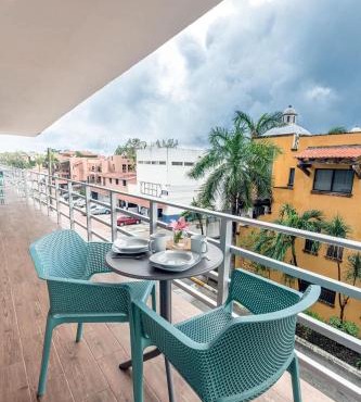 Central Beach Haven Sleeps 16