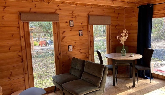 Chalet with AC, pets OK - 4 guests