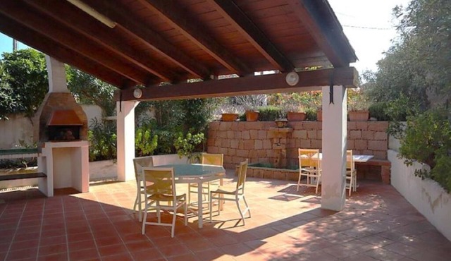 Character house with large terraces. Close to beaches.