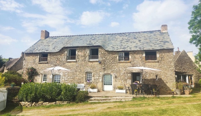 Charming 17th century farmhouse - Morbihan Gulf