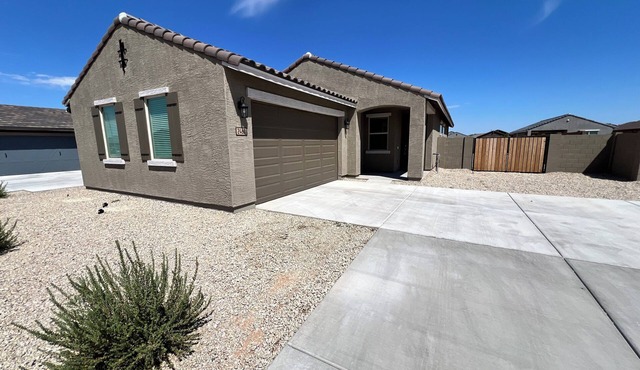 Charming 4-bedroom house with WiFi, AC in delightful Casa Grande