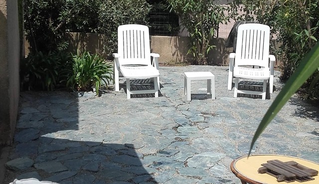 Charming house air-conditioned 5 minutes walk from the sea