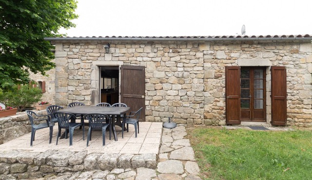 Charming 'Les Sources Gîte La Grange' House with Shared Pool and Private Terrace