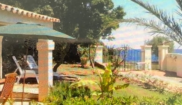 Charming villa 50 m from the sea. Pets allowed