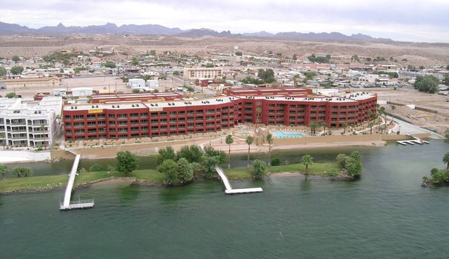 Colorado River Waterfront condo
