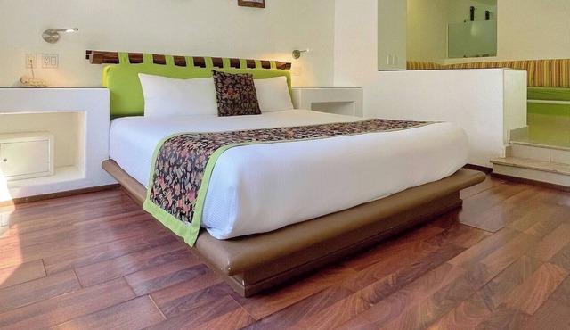 Comfy Suite Designed for Couples and Families Discovering Cabo’s Magic