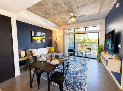 Cool 1BD Apartment in CDT with Gym Pool Parking
