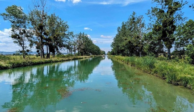 Cottage Flottant Insolite Terrasse Nature Pêche Près Dijon