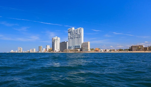 Courtyard by Marriott Mazatlan Beach Resort