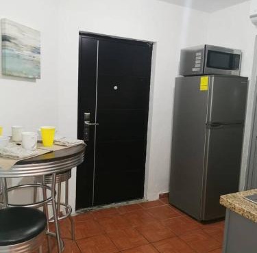 Cozy Apartment Located In a Comercial Area