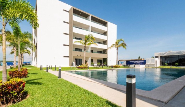 Cozy apartment with pools near the beach