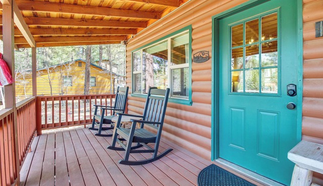 Cozy Cabin + Casita Pinetop Forest Retreat