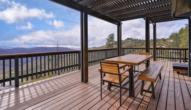 Deer Haven Lodge w/Sunset Views
