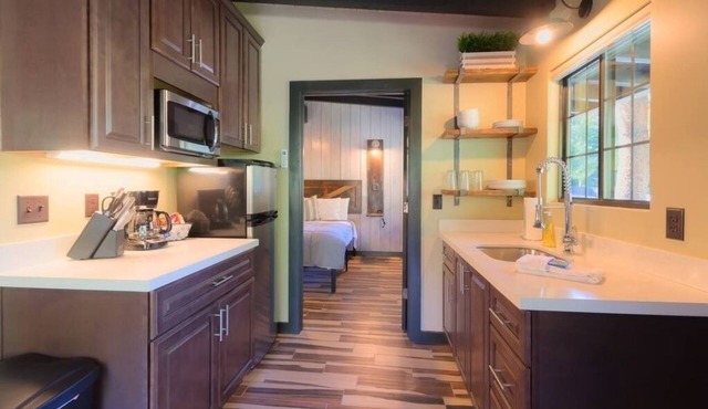 Destination Oak Creek 10 1 Bedroom Apts by RedAwning