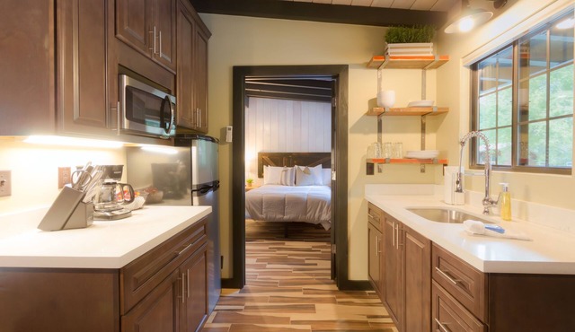 Destination Oak Creek 8 1 Bedroom Apts by RedAwning
