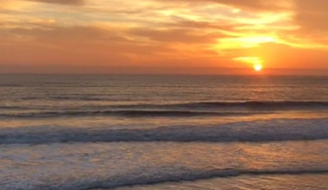 Direct - Oceanfront -3BR Get Away