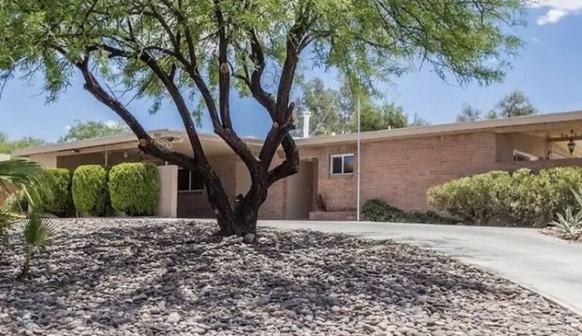 Don’t pay full price if you only need one room. SEE NOTES pool, whole house