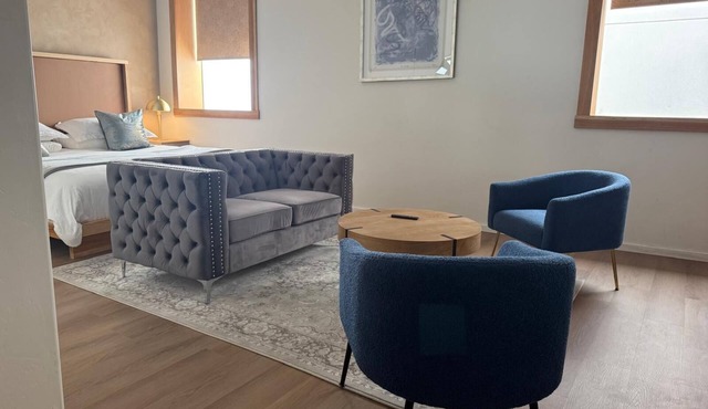 Downtown Boutique Hotel with Popular Cocktail Bar